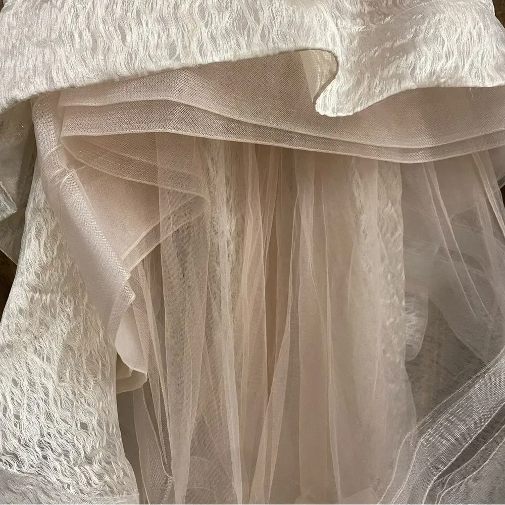 Bronx and Banco Tiara Two Piece Set Cream
High Low Dress top skirt Revolve 4 - Picture 9 of 15